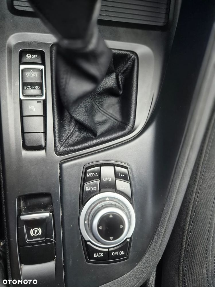 BMW X1 sDrive18d xLine - 20