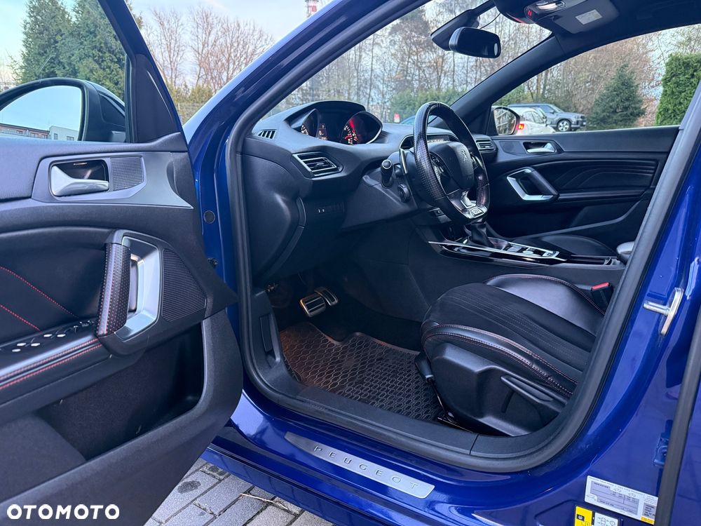 Peugeot 308 - 16
