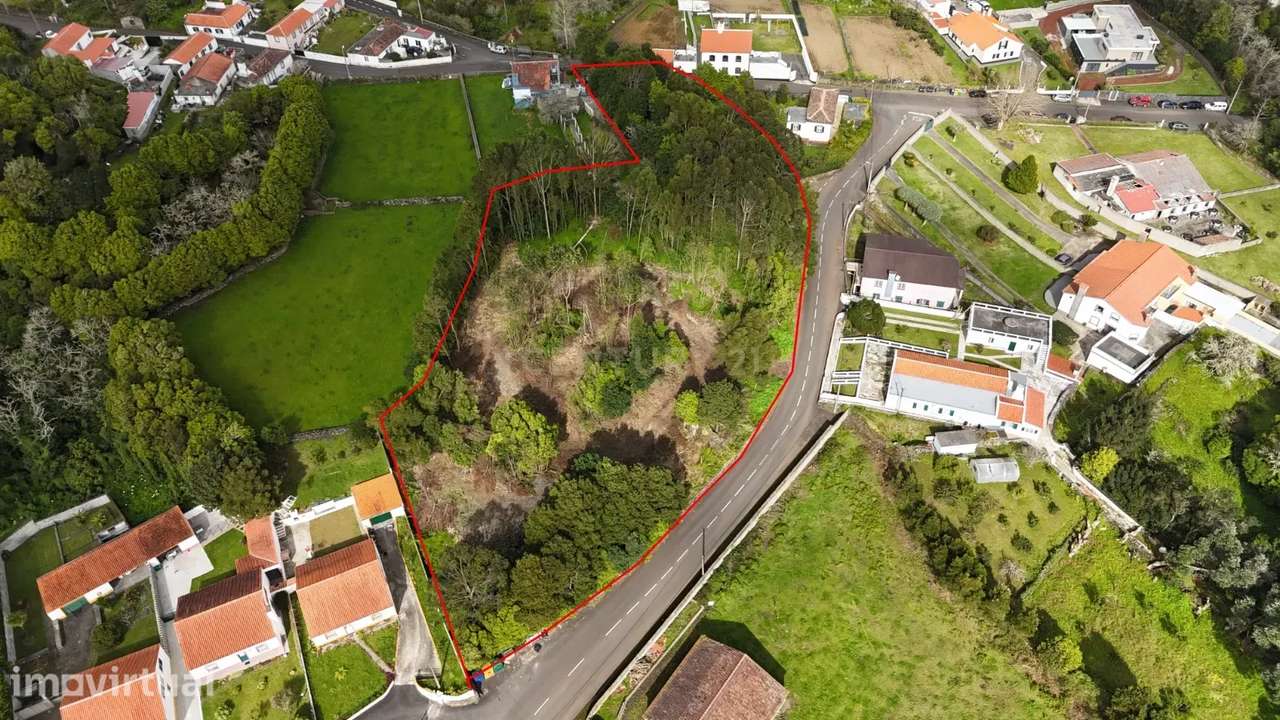 Terreno com Ruínas - Grande imagem: 3/9