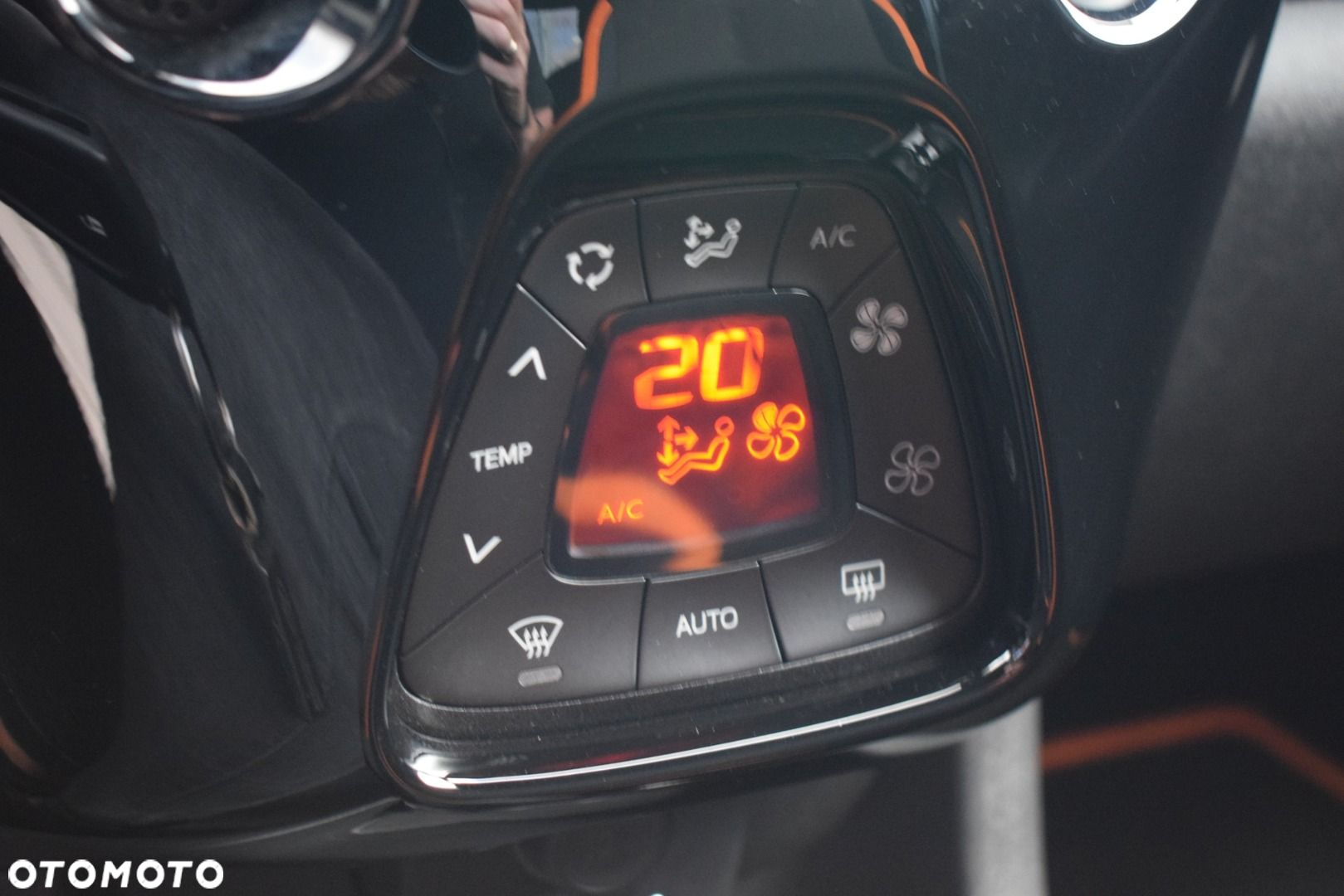 Toyota Aygo 1.0 VVT-i JBL Edition - 18
