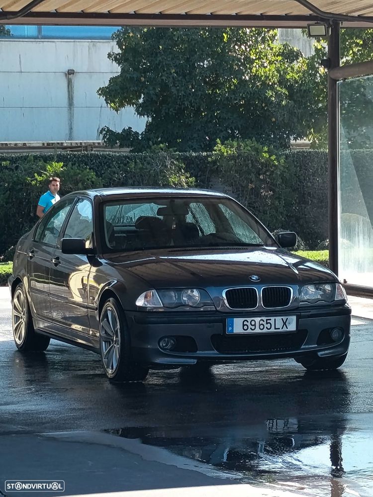 BMW 320 - 6