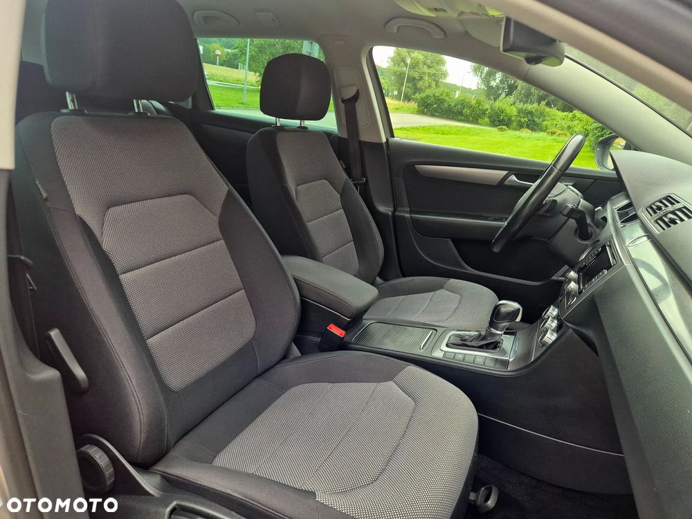 Volkswagen Passat 2.0 TDI DSG BlueMotion Technology Highline - 30