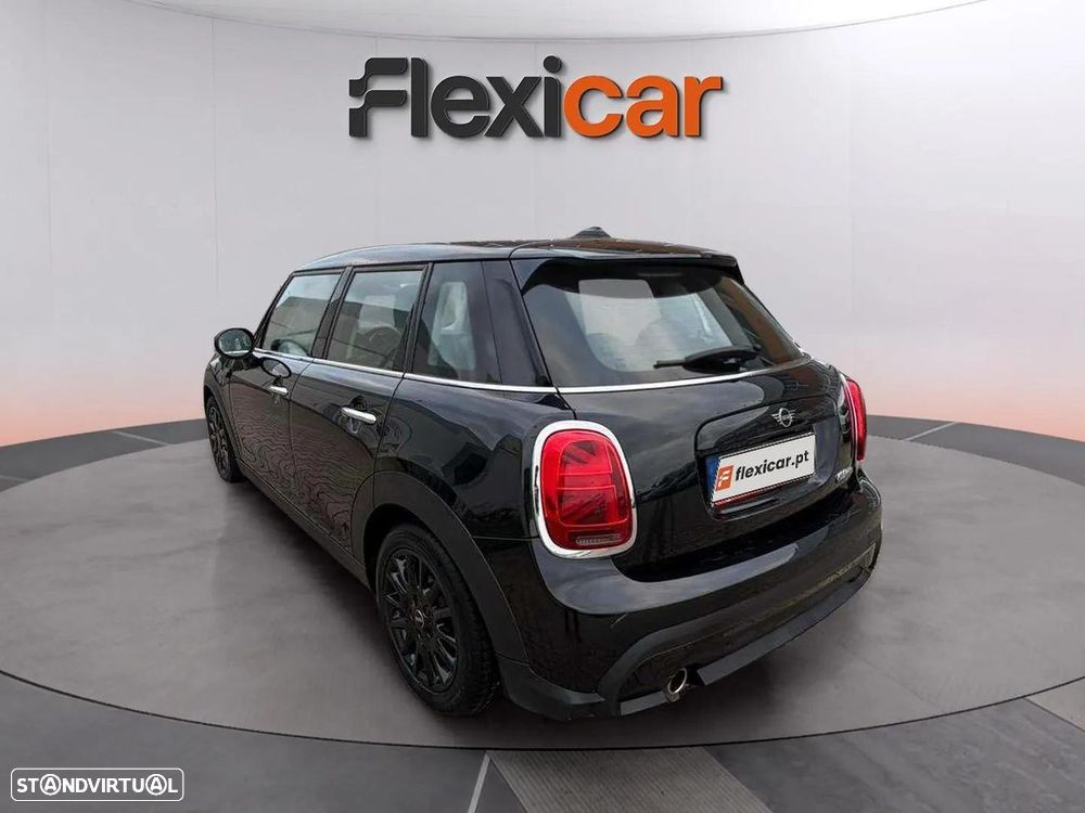 MINI 5 Portas Cooper Auto - 5