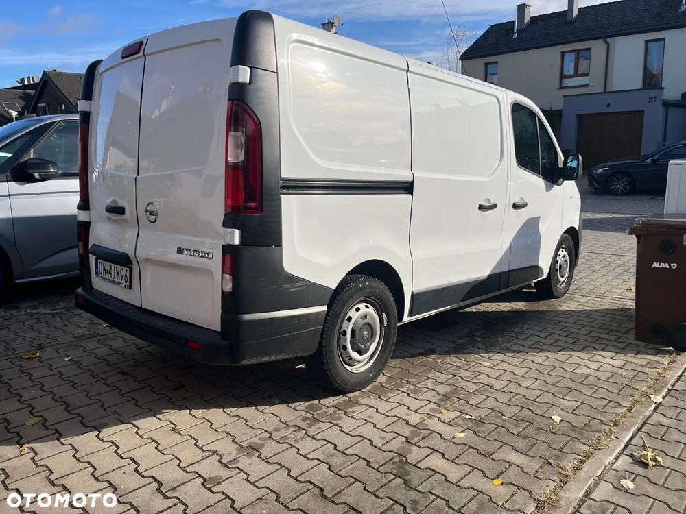 Opel vivaro - 4