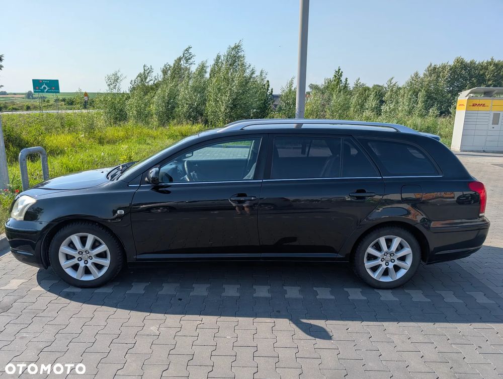 Toyota Avensis 2.0 D-4D - 5