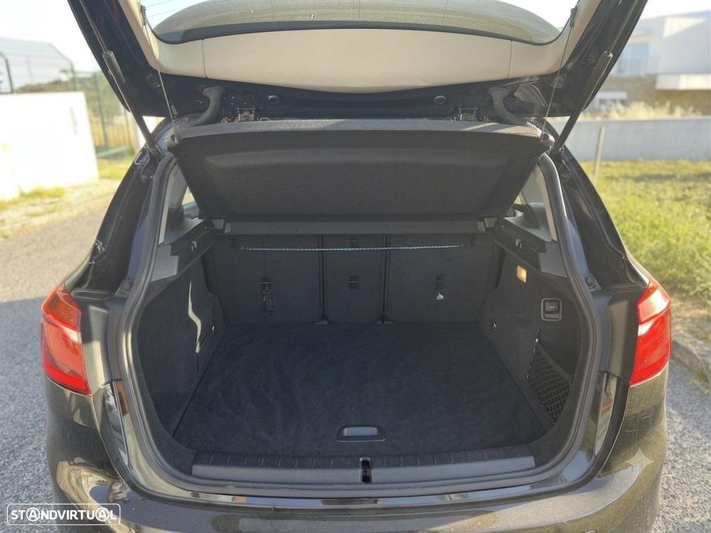 BMW 216 Active Tourer i - 11