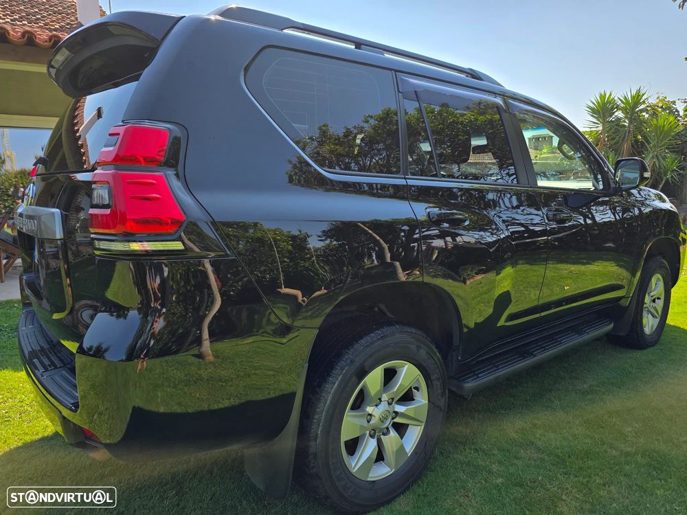 Toyota Land Cruiser Prado - 5