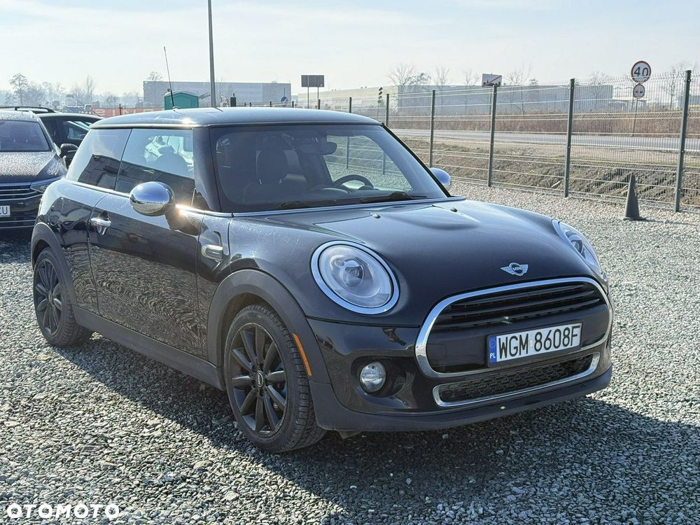 MINI Cooper Standard - 3