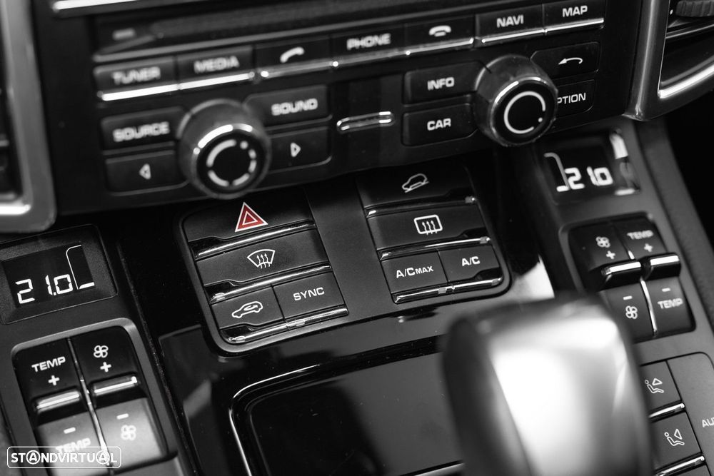 Porsche Cayenne S E-Hybrid - 30