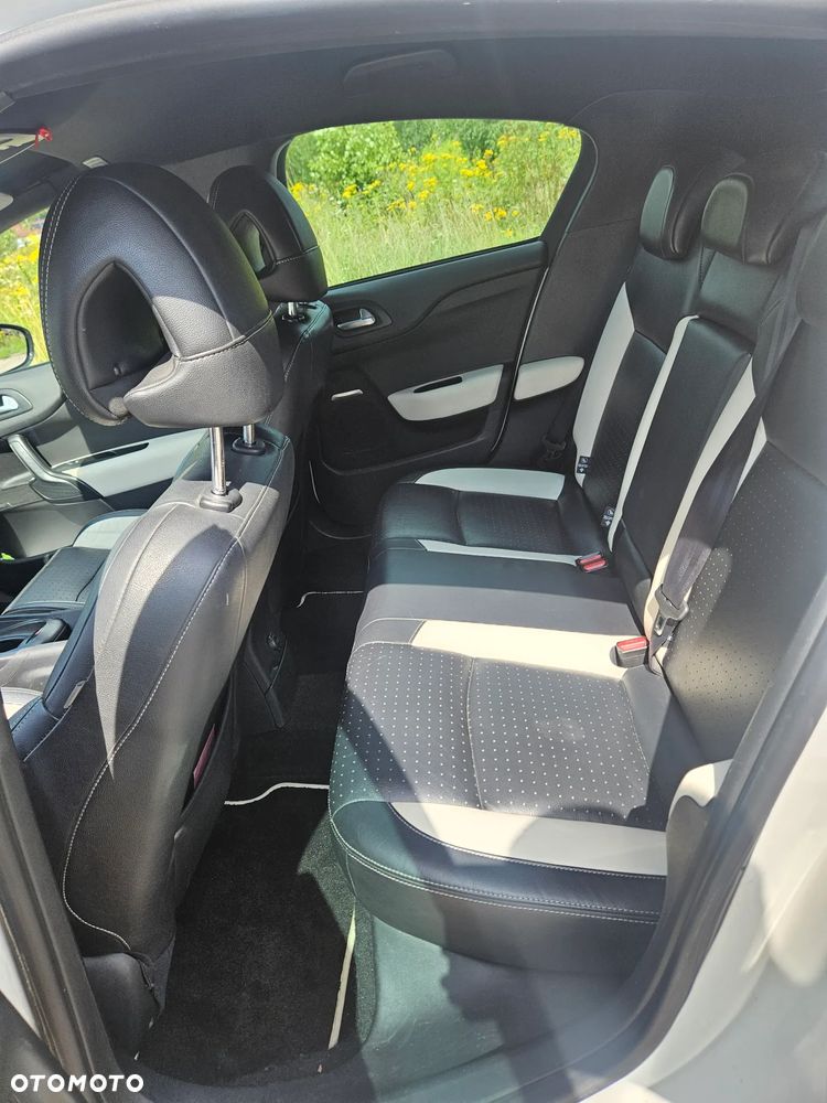 Citroën DS4 2.0 HDi Pure Pearl - 11