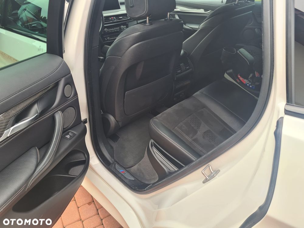 BMW X6 xDrive40d - 9