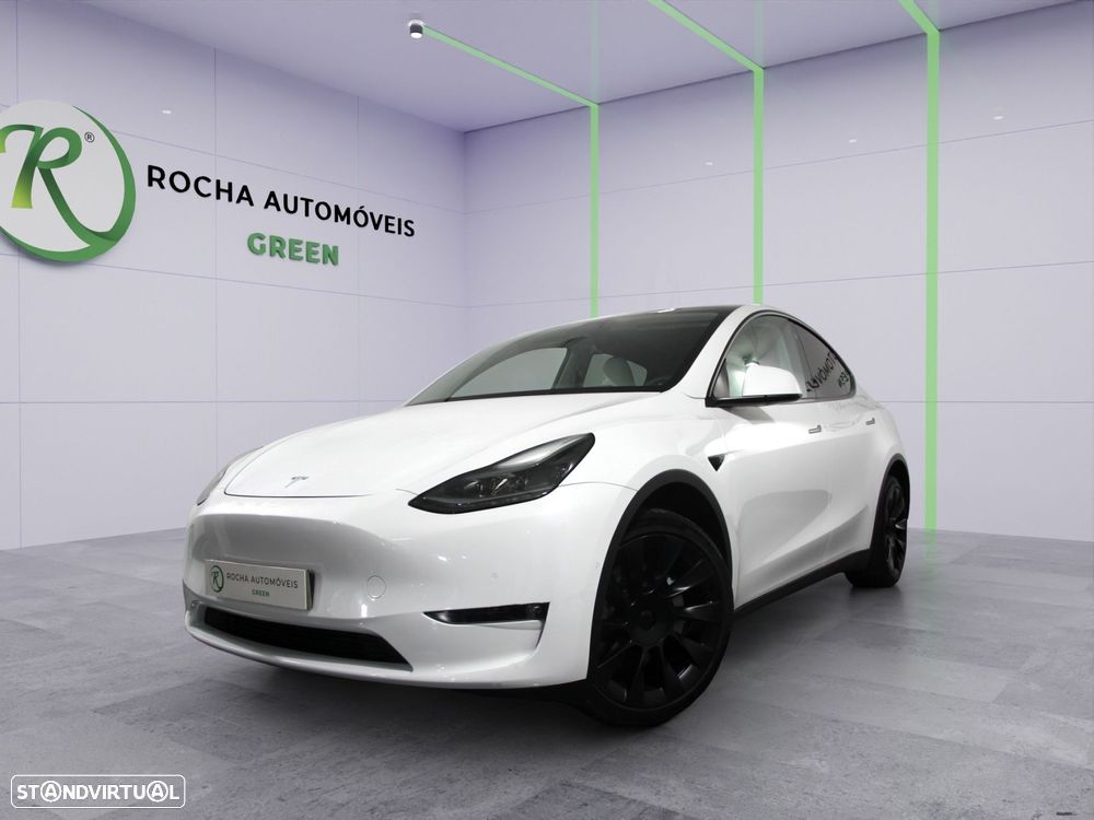 Tesla Model Y - 1