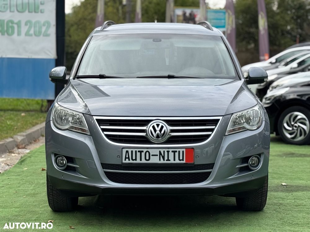 Volkswagen Tiguan - 2