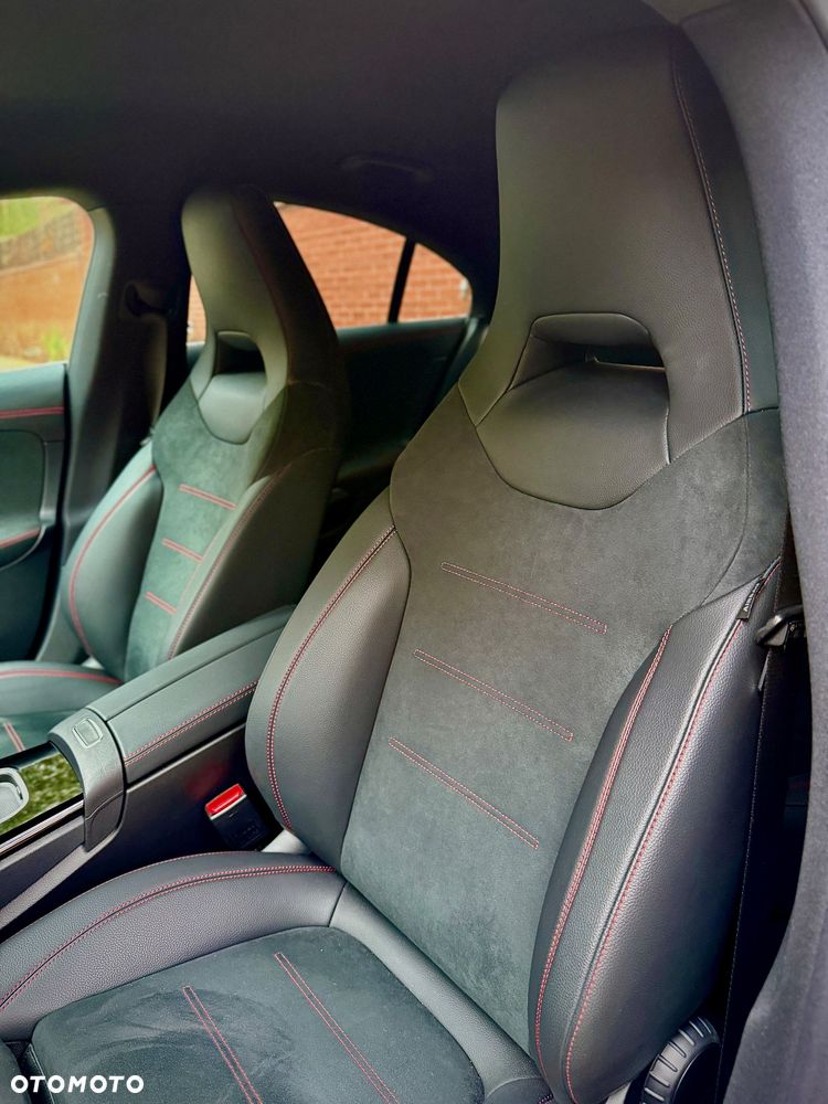 Mercedes-Benz CLA 250 4-Matic AMG Line 7G-DCT - 8