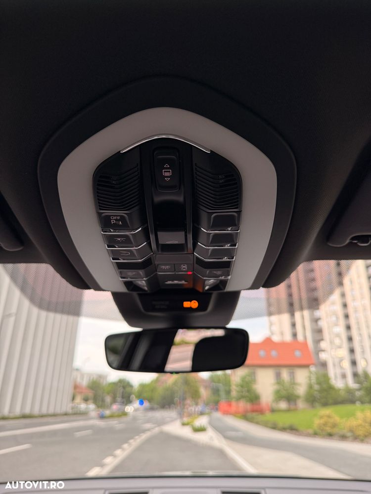 Porsche Macan - 19