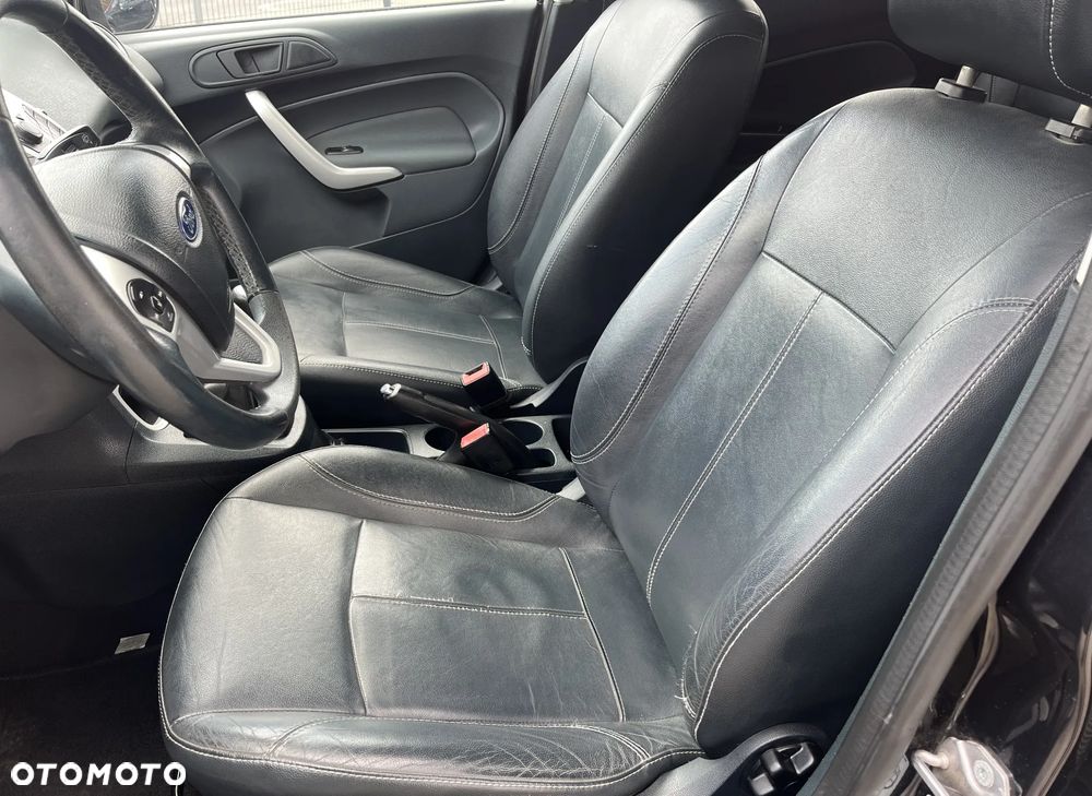 Ford Fiesta 1.6 TDCi Titanium X - 12