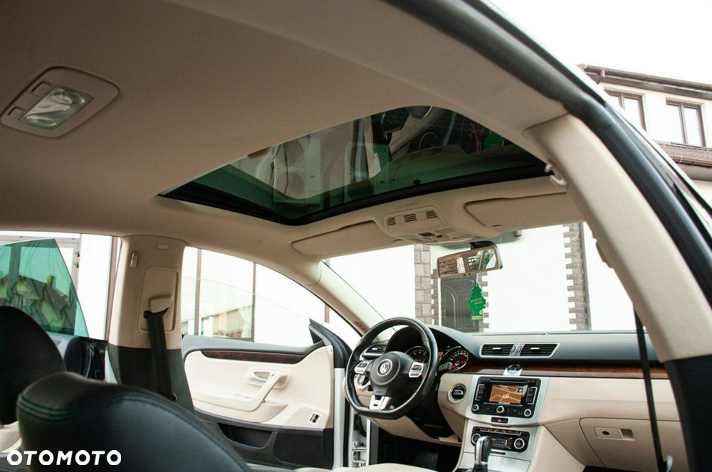 Volkswagen Passat CC - 30