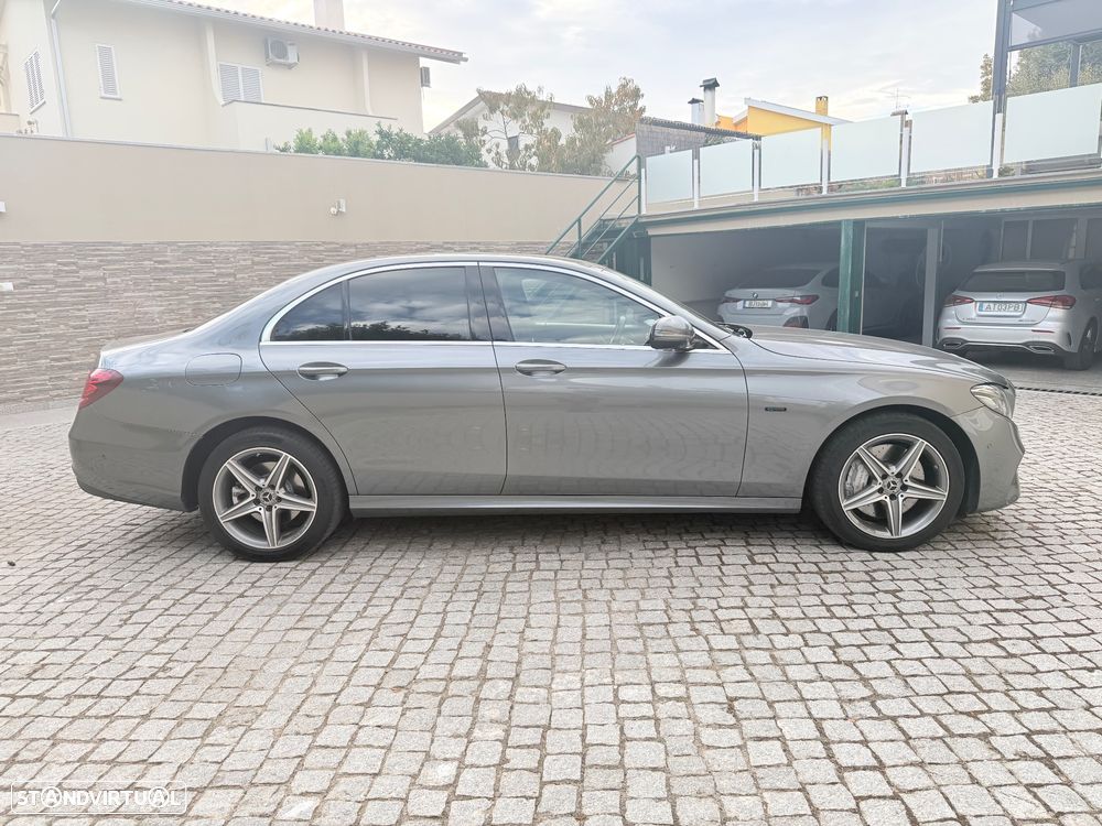 Mercedes-Benz E 300 - 5