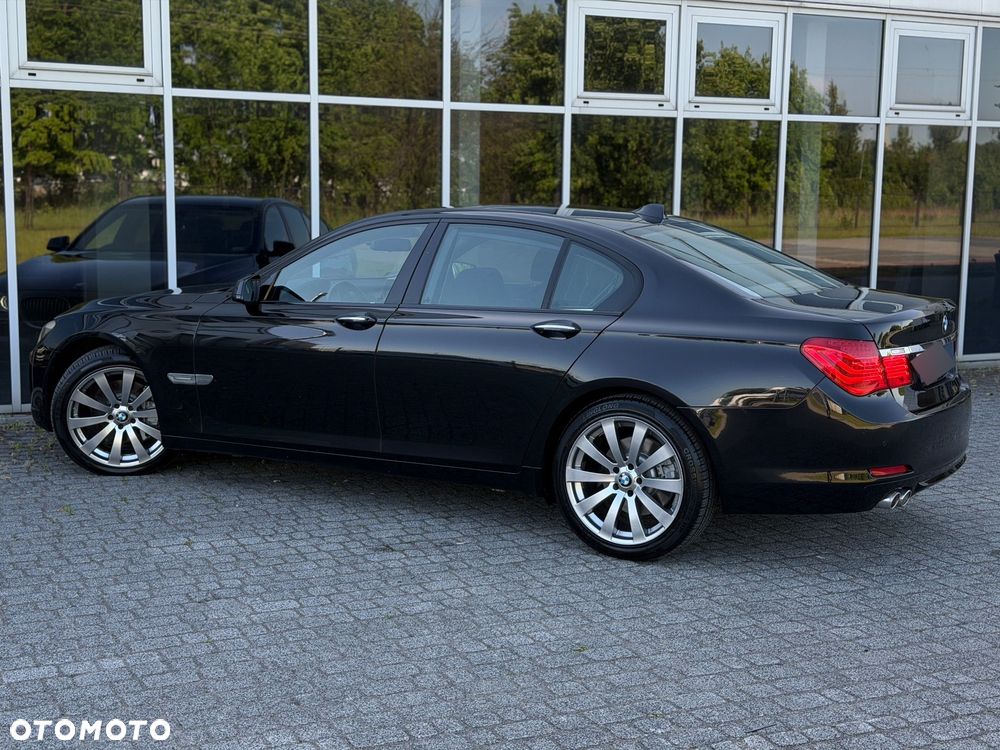 BMW Seria 7 730d - 35
