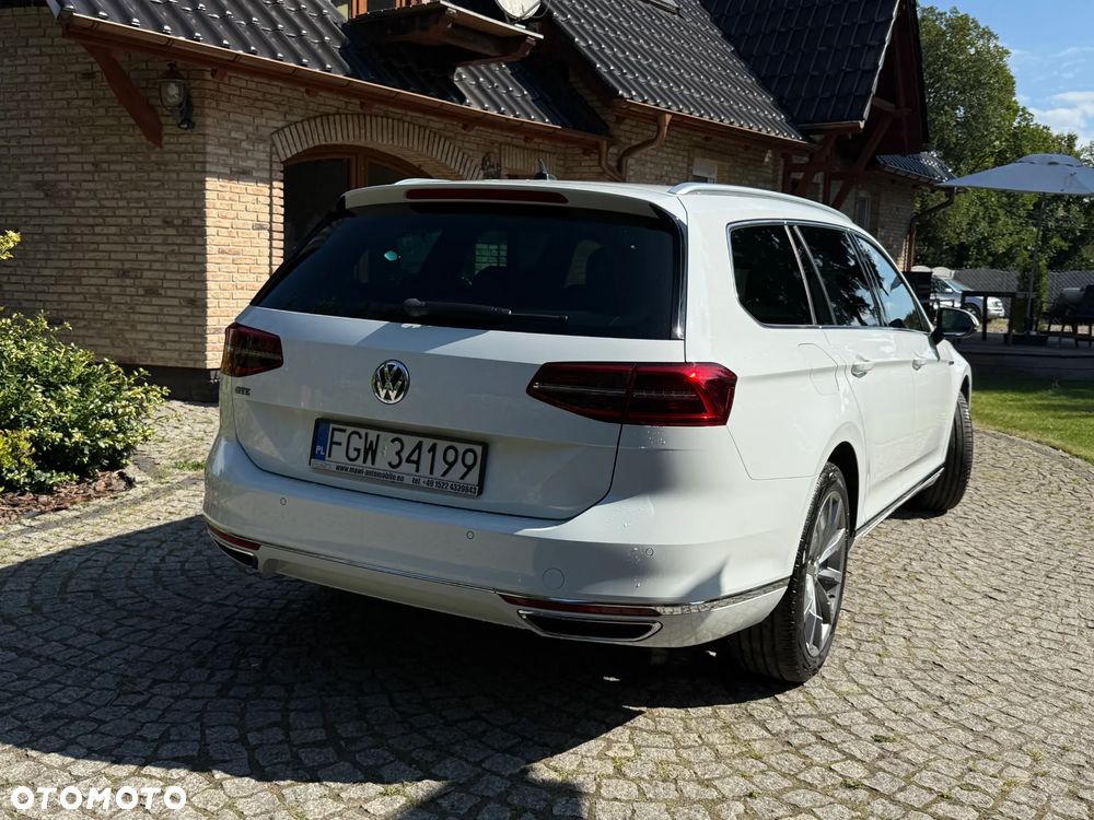 Volkswagen Passat - 6