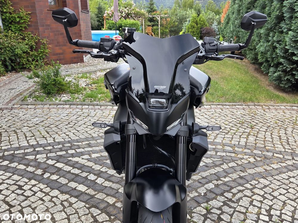 Yamaha MT - 28
