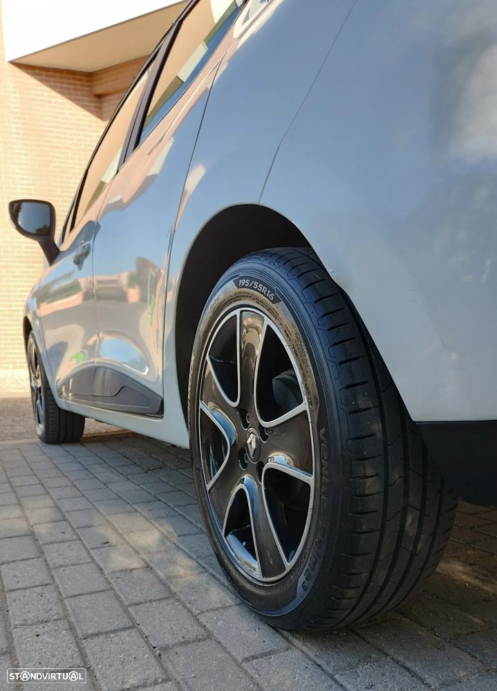 Renault Clio - 7