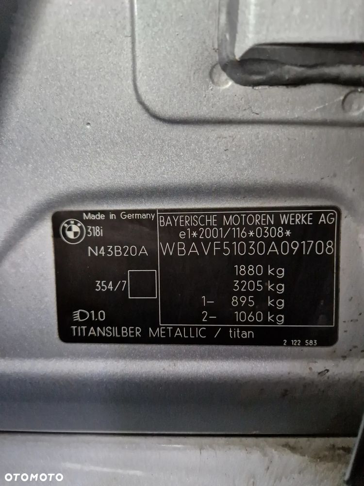 BMW Seria 3 318i Edition Sport - 39