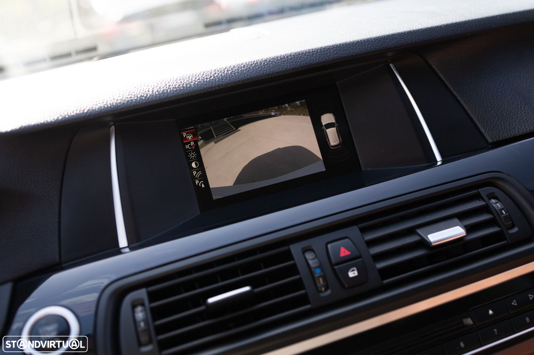 BMW 518 d Line Luxury Auto - 32