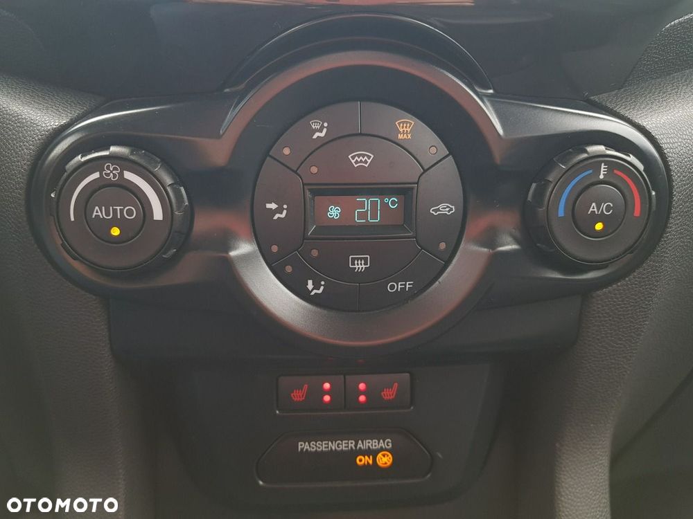 Ford EcoSport 1.0 EcoBoost TITANIUM - 19