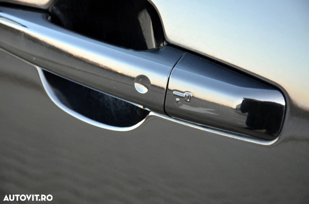 Jaguar F-Pace 20d AWD Aut. R-Sport - 31