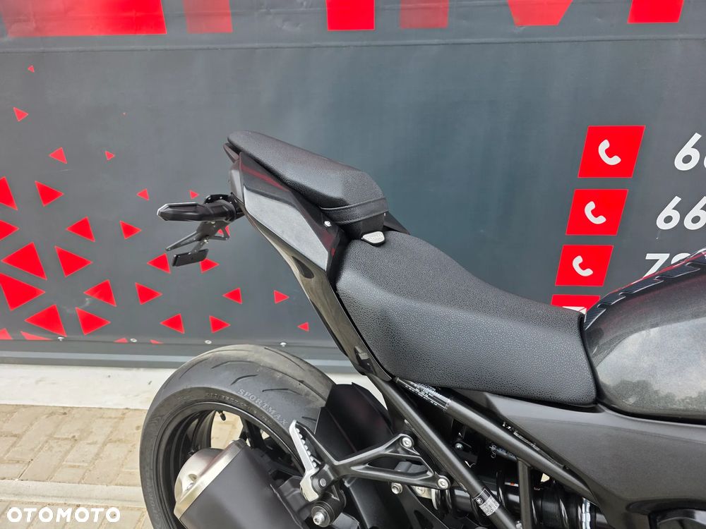 Kawasaki Z 900 - 10