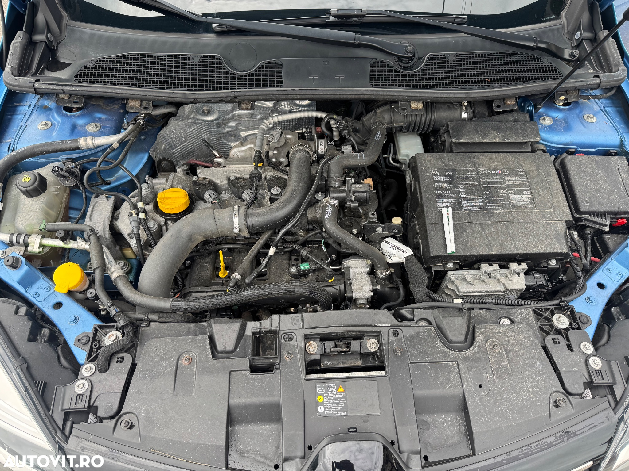 Renault Megane ENERGY TCe 130 BOSE EDITION - 21
