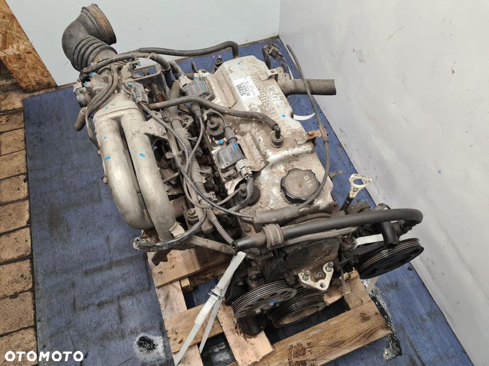 MITSUBISHI LANCER SILNIK BENZYNOWY 4G18 1.6 - 14