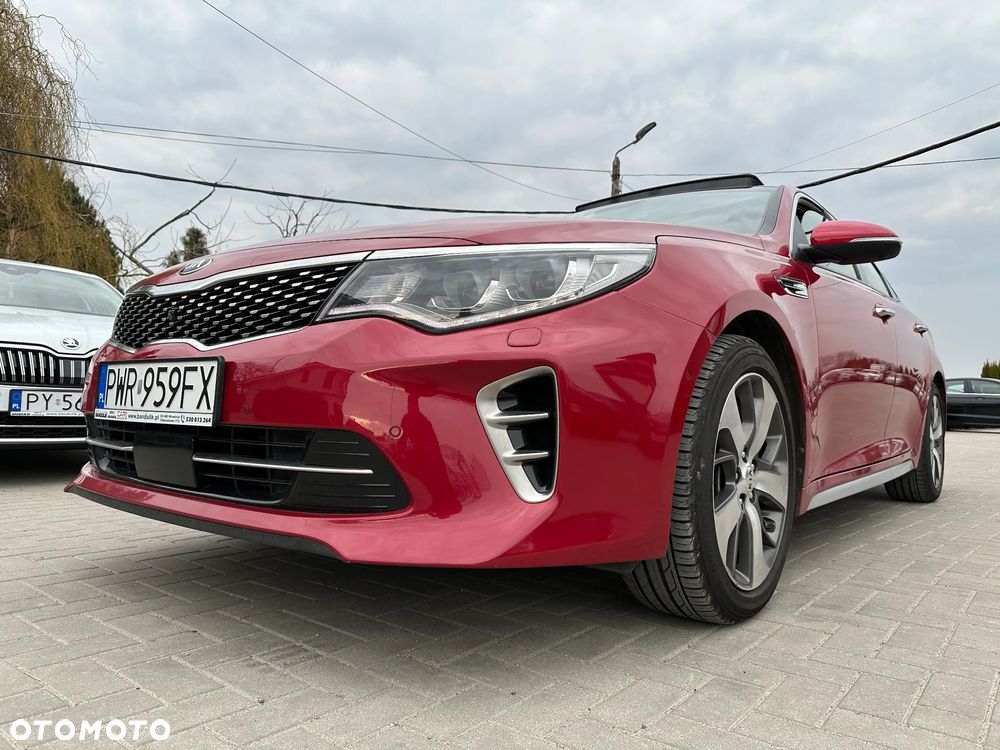 Kia Optima - 32
