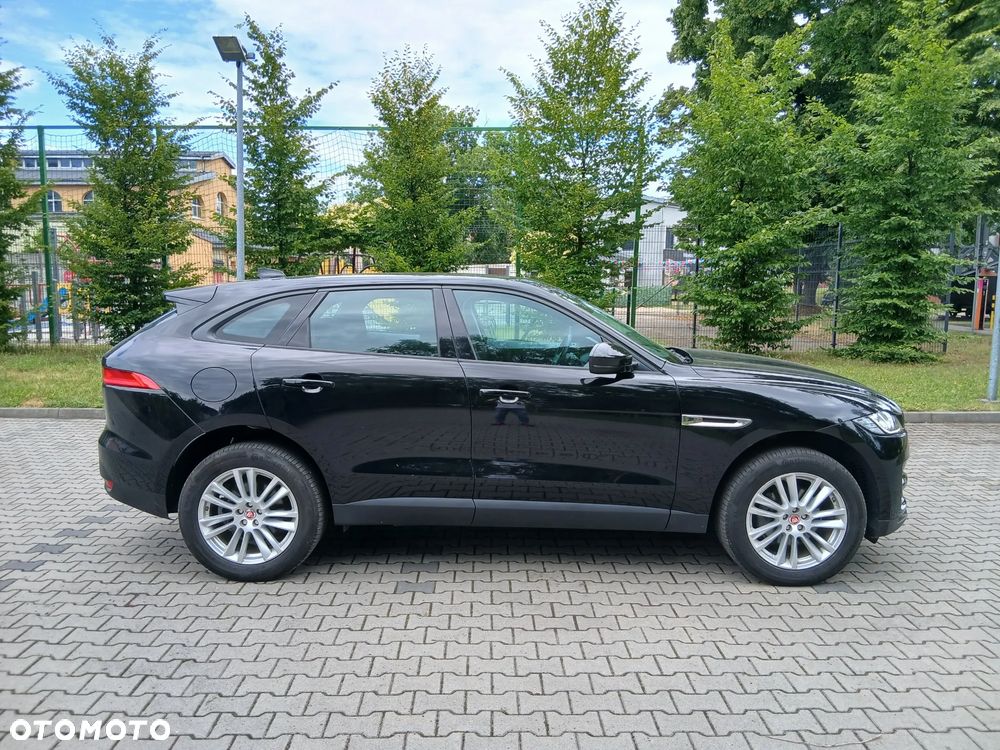 Jaguar F-Pace 2.0 i4D AWD Chequered Flag - 4