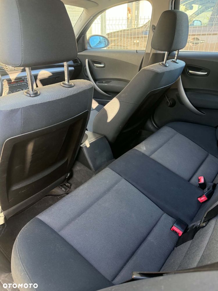 BMW Seria 1 116I 2005 photo 5