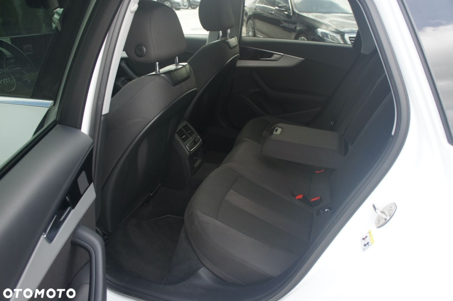 Audi A4 - 12