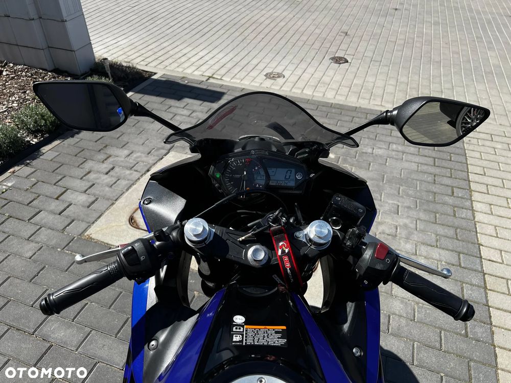 Yamaha R3 - 4