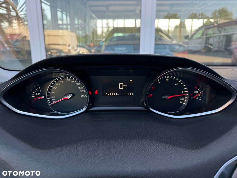 Peugeot 308 BlueHDi FAP 150 EAT6 Stop & Start Allure - 15
