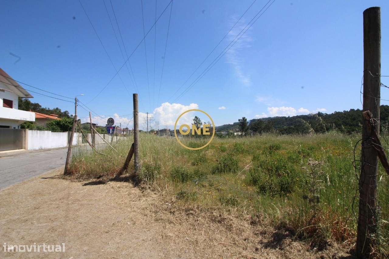 Lote de terreno de construção com 700m2 de área em Bairro para venda - Grande imagem: 5/19