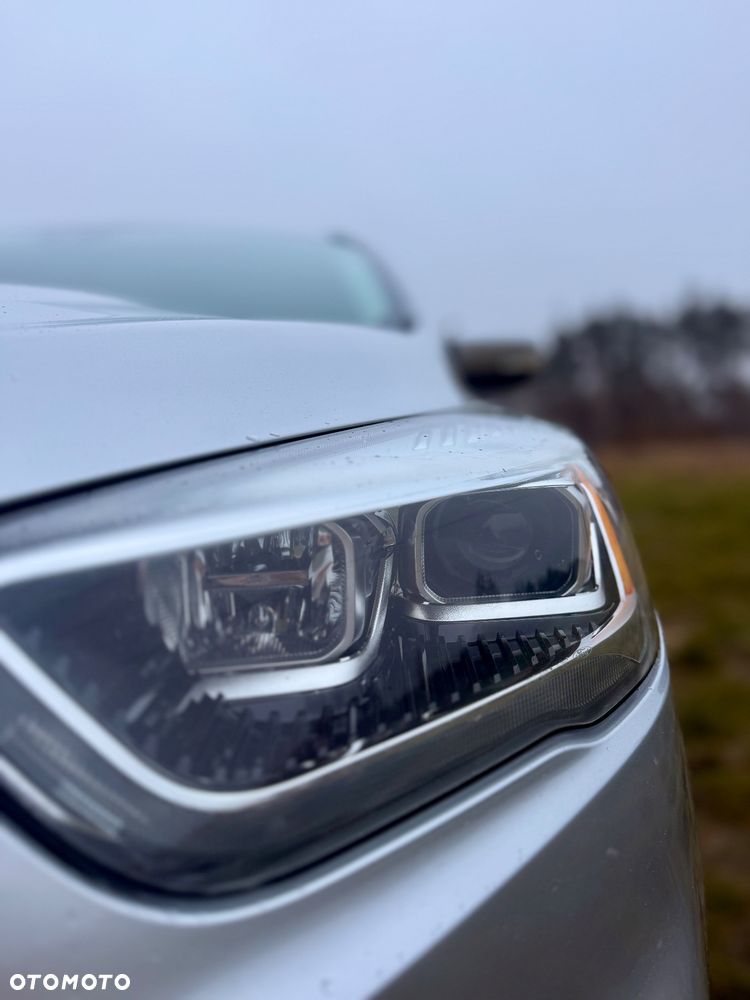 Ford Escape 2.0 EcoBoost AWD Titanium - 9