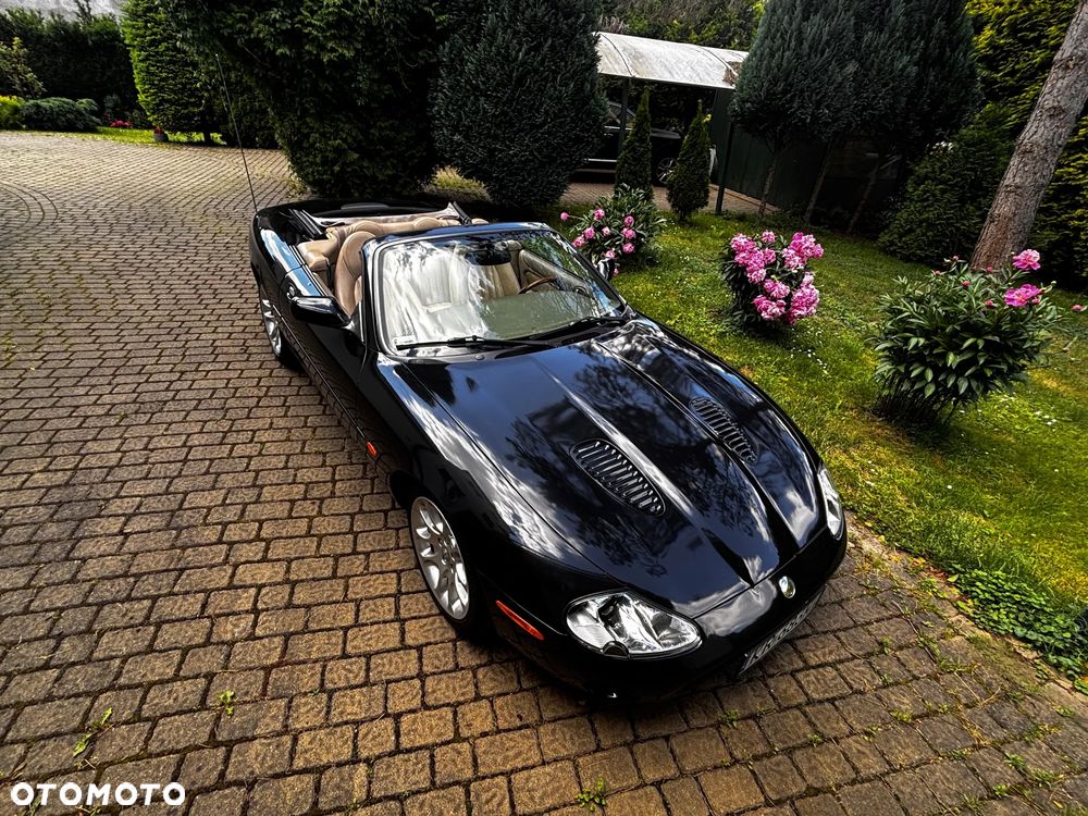 Jaguar XK8 - 2