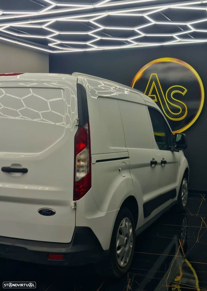 Ford Transit Connect - 28