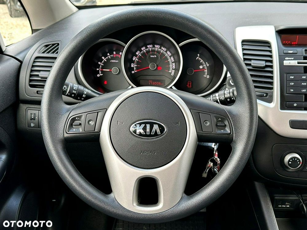 Kia Venga 1.4 CRDi M - 24