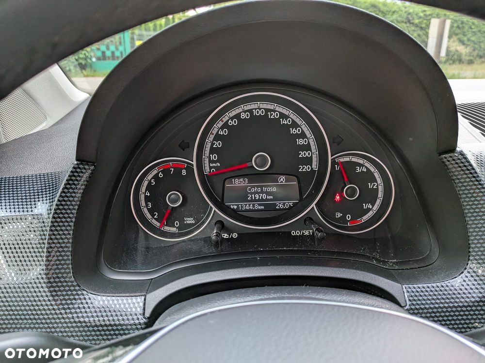 Volkswagen up! 1.0 move - 8