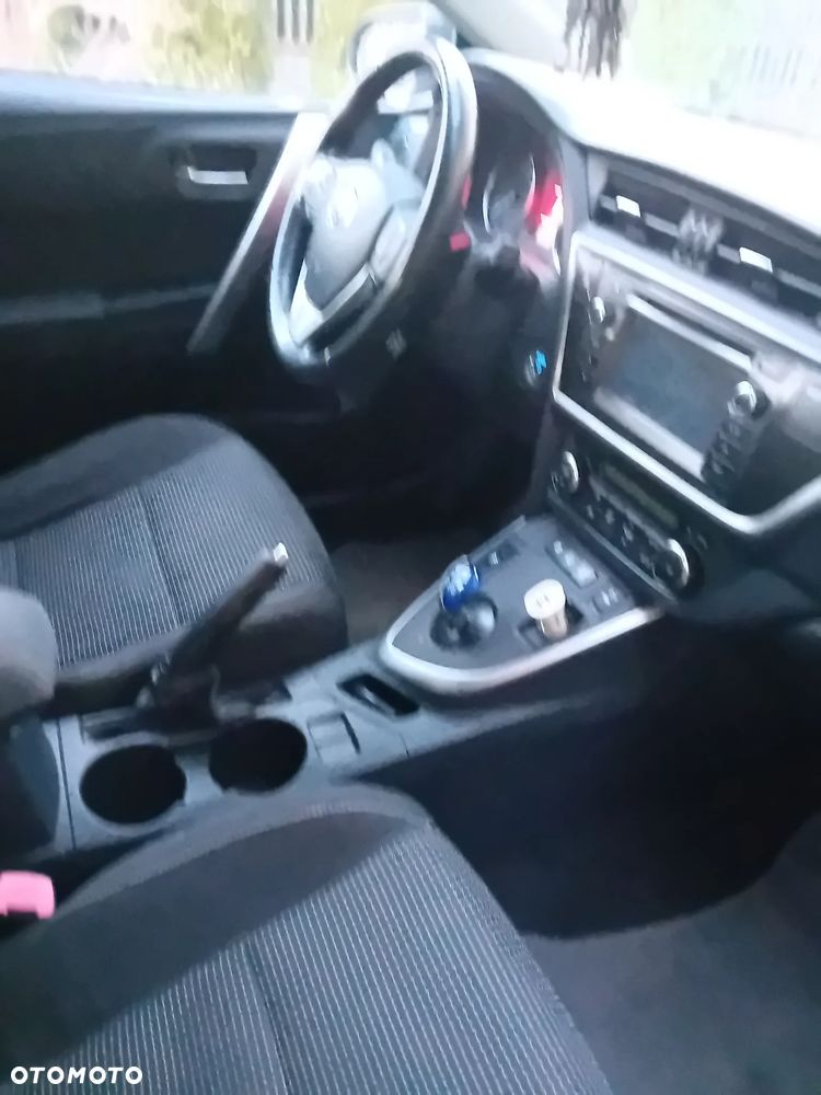 Toyota Auris 1.8 HSD Luna - 7