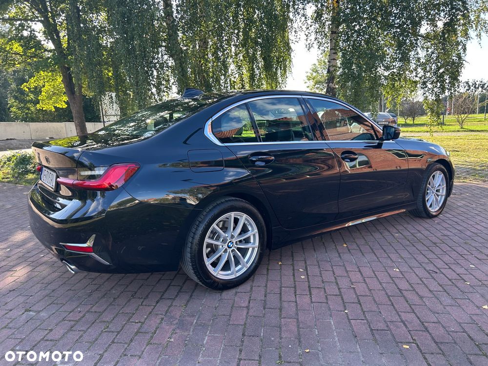 BMW Seria 3 320d MHEV Luxury Line - 2