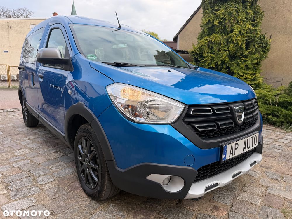 Dacia Dokker TCe 115 Stepway Celebration - 8