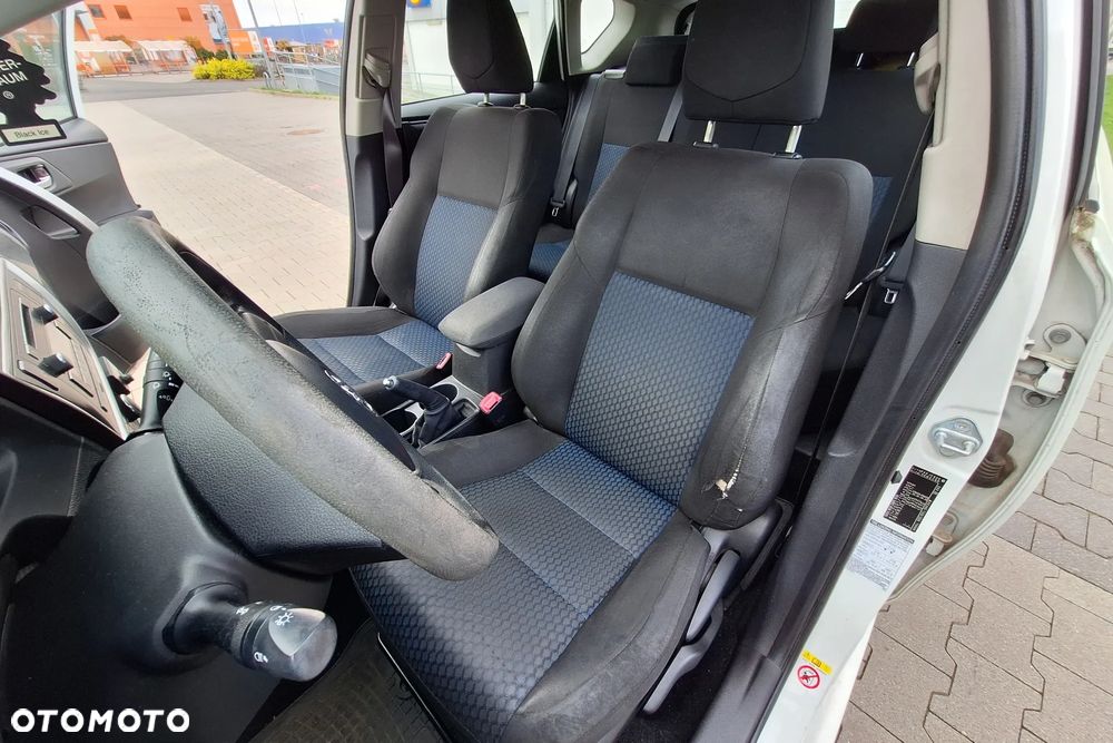 Toyota Auris 1.4 D-4D Life - 11