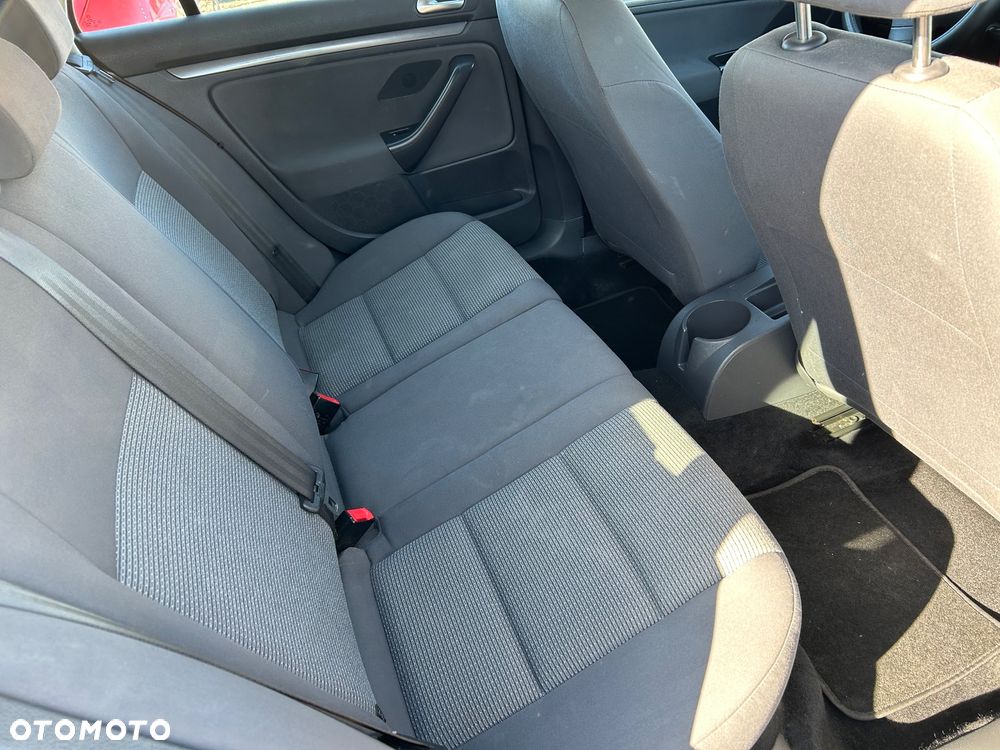 Volkswagen Golf - 15